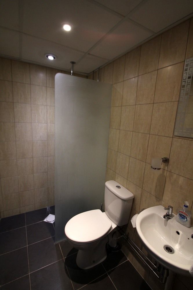 Twinwoods Guestrooms Milton Ernest Dış mekan fotoğraf